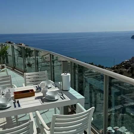Highest Penthouse With Skyline & Sea Views Apartamento *