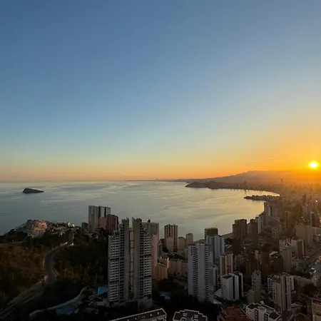 Highest Penthouse With Skyline & Sea Views Apartamento