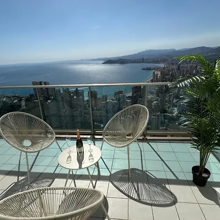 Apartment Highest Penthouse With Skyline & Sea Views