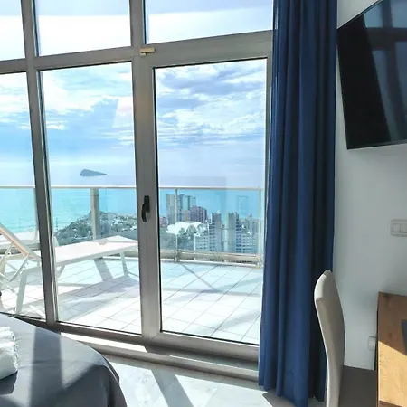 Διαμέρισμα Highest Penthouse With Skyline & Sea Views *