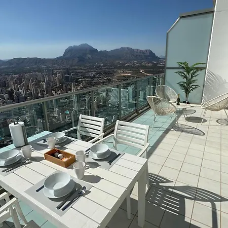 Highest Penthouse With Skyline & Sea Views Μπένιντορμ