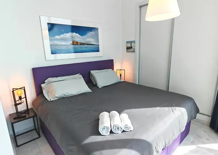 Highest Penthouse With Skyline & Sea Views Apartment *